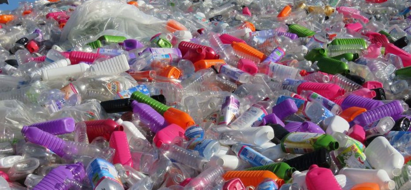 [Recherche] La ressourcerie Court-Circuit recherche des bouteilles en plastique colorées